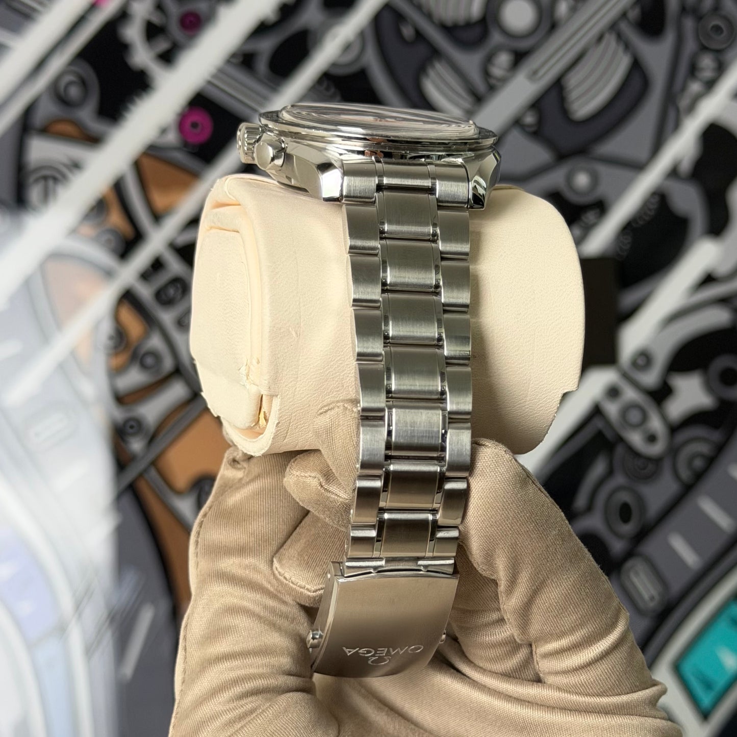 Omega Speedmaster Racing Panda 329.30.44.51.04.001