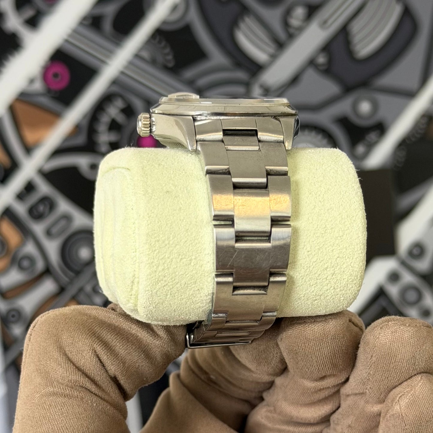 Rolex Oyster Perpetual Date 15200