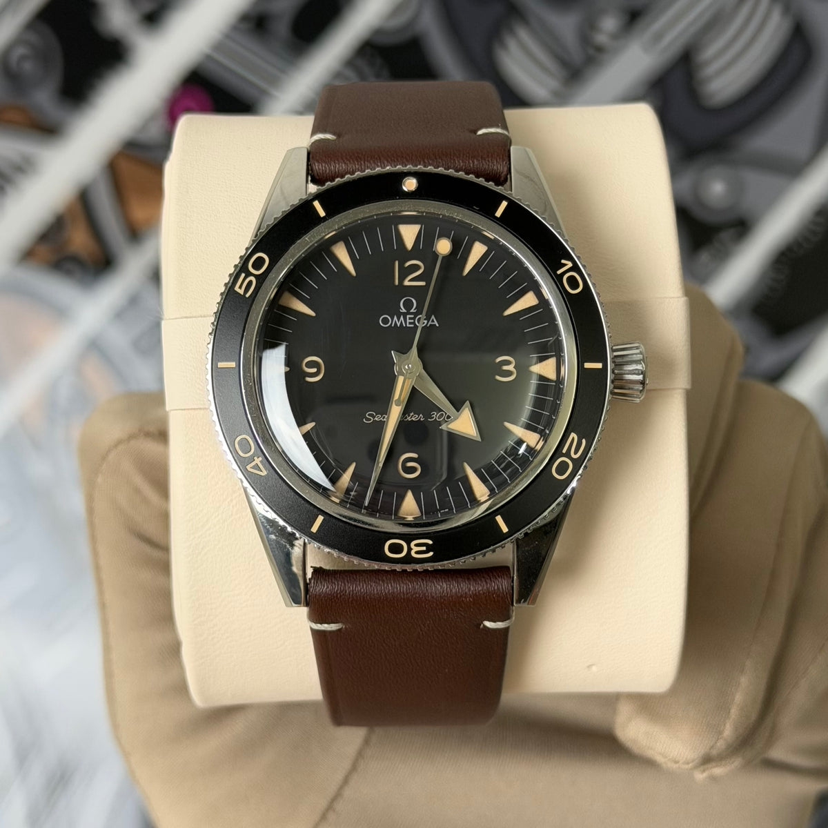 Omega Seamaster 300 234.32.41.21.01.001