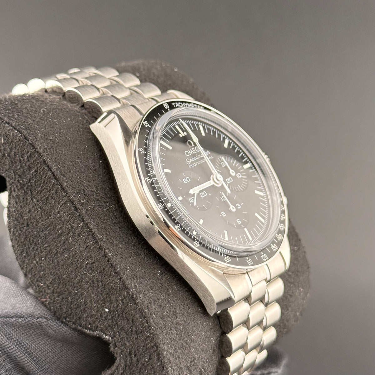 Omega Speedmaster Professional Moonwatch Sapphire 310.30.42.50.01.002