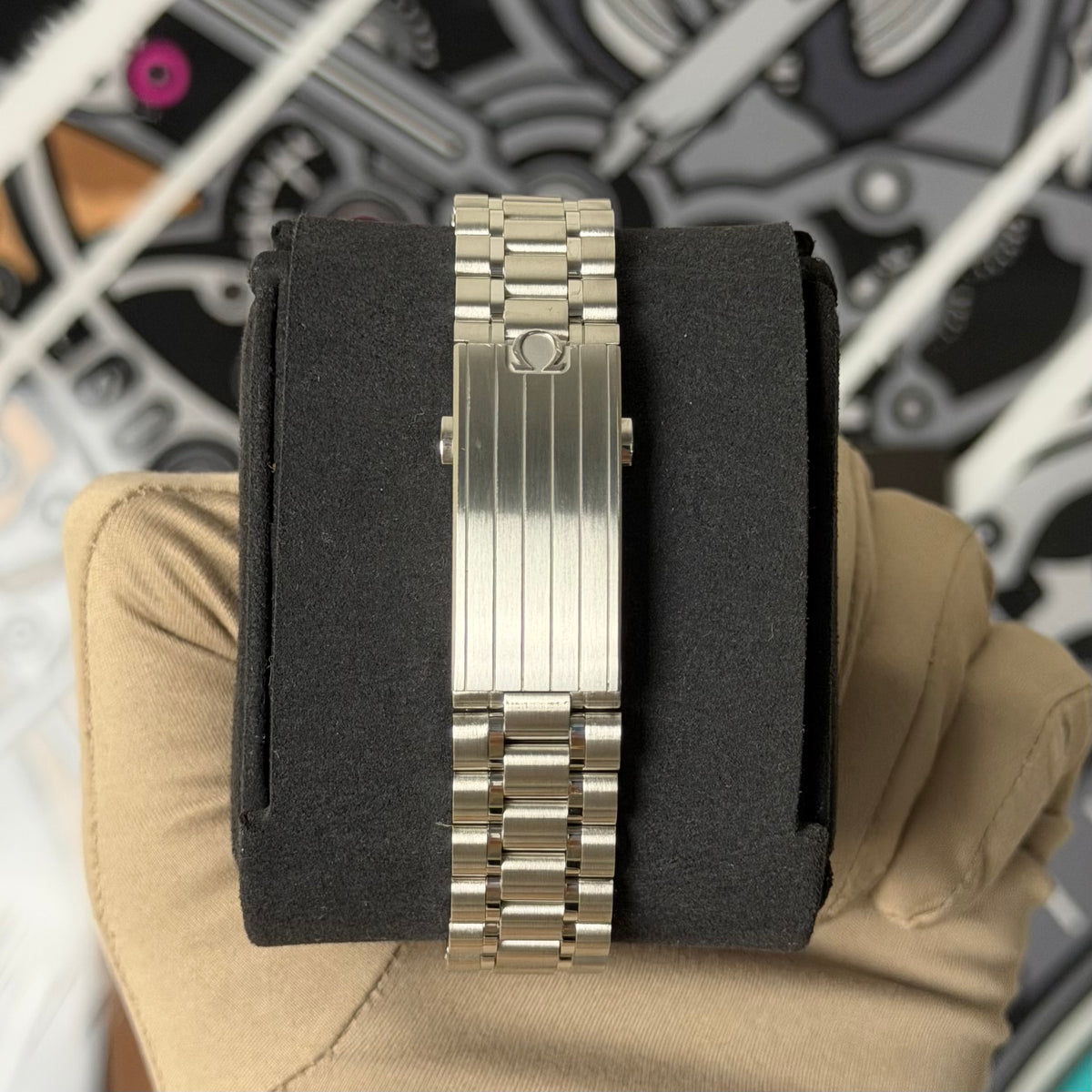 Omega Sapphire Moonwatch 310.30.42.50.01.002