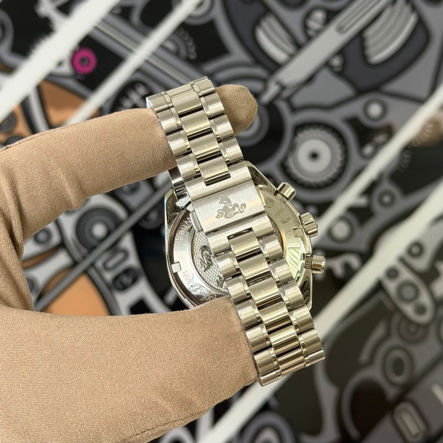 Omega Speedmaster Mother of Pearl Dial 324.30.38.50.55.001
