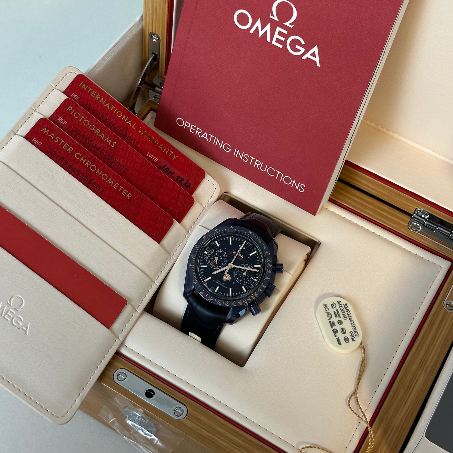 Omega Blue Side Of The Moon Aventurine Moonphase 304.93.44.52.03.002