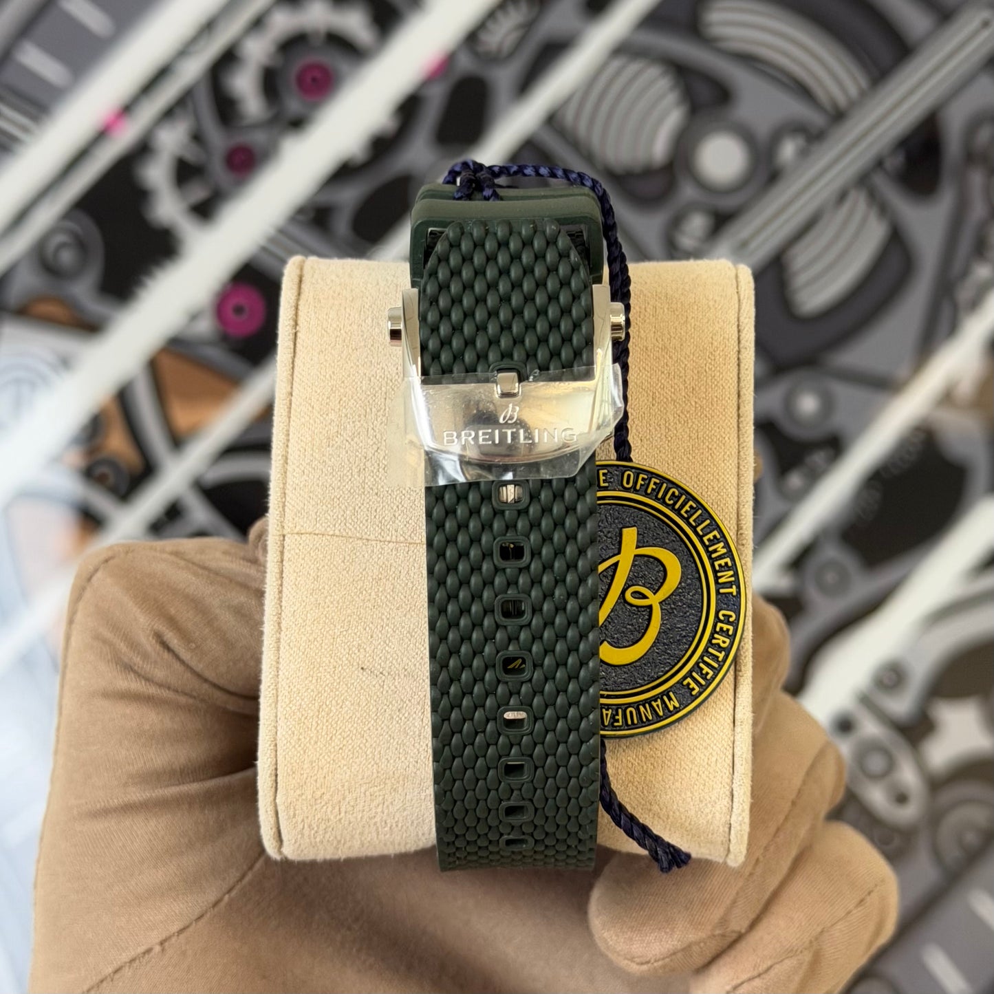 NEW Breitling SuperOcean B31 Automatic 42 Green AB3111 / AB3111361L1S1