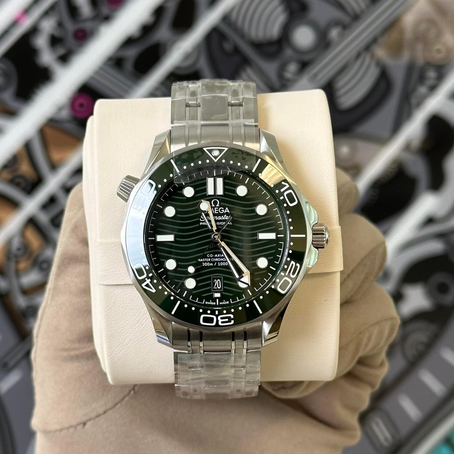 NEW Omega Seamaster Green