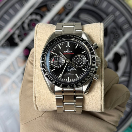 Omega Speedmaster Moonphase 304.30.44.52.01.001
