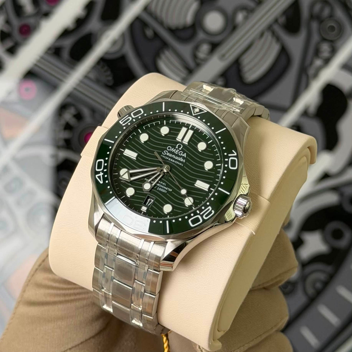 NEW Omega Seamaster Green Dial Seaweed 210.30.42.20.10.001