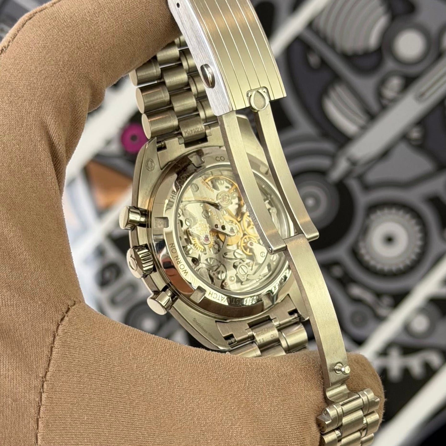 Omega Moonwatch Speedmaster Sapphire 310.30.42.50.01.002