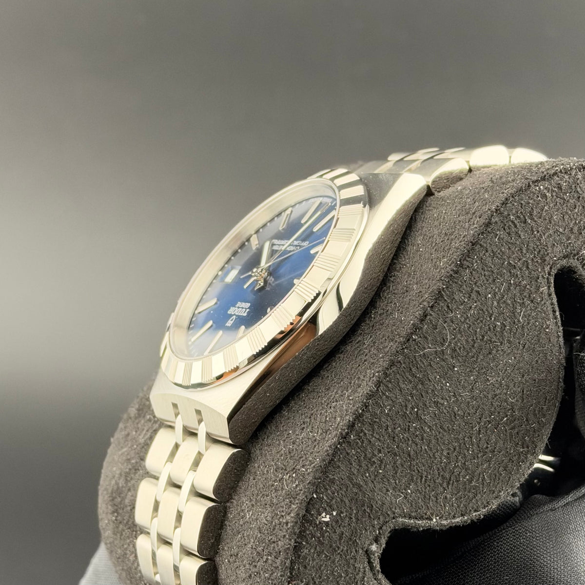 NEW Tudor Royal 36mm 2836C1A0