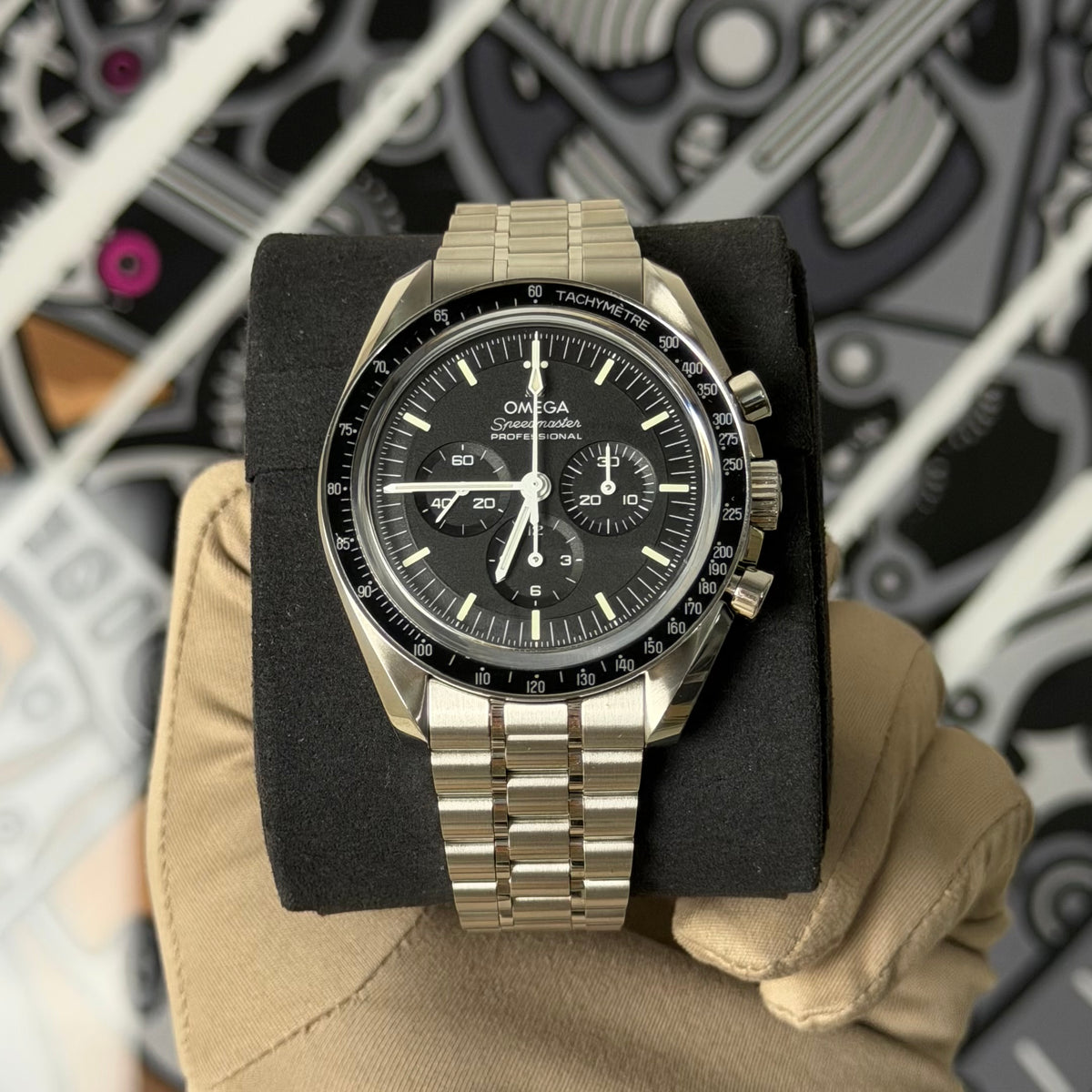 Omega Sapphire Moonwatch 310.30.42.50.01.002
