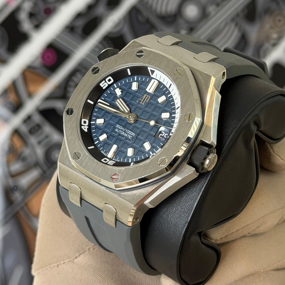 Audemars Piguet Royal Oak Offshore Diver 15720ST.OO.A027CA.01