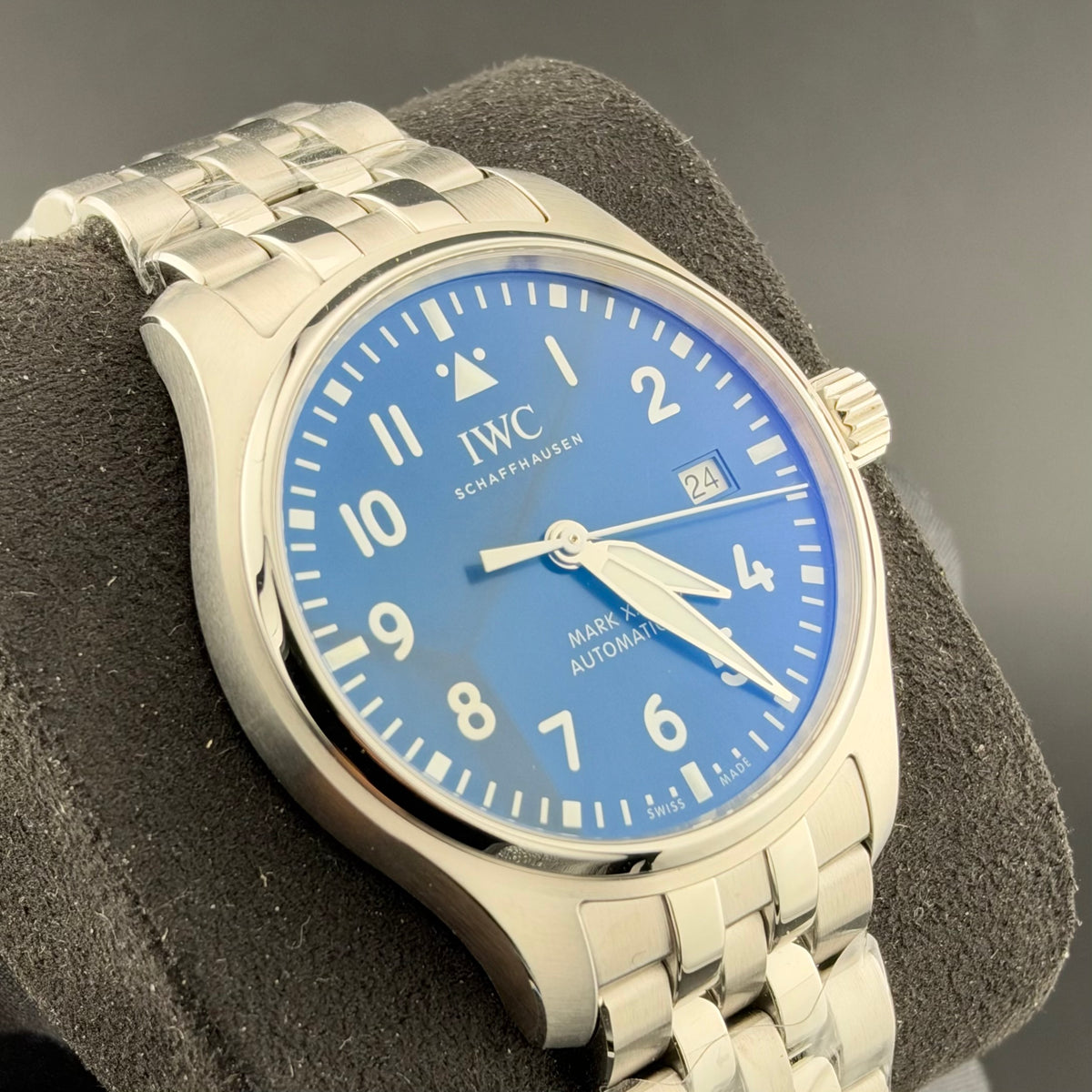 NEW IWC Pilot’s Watch Mark XX 
Ref. IW328204