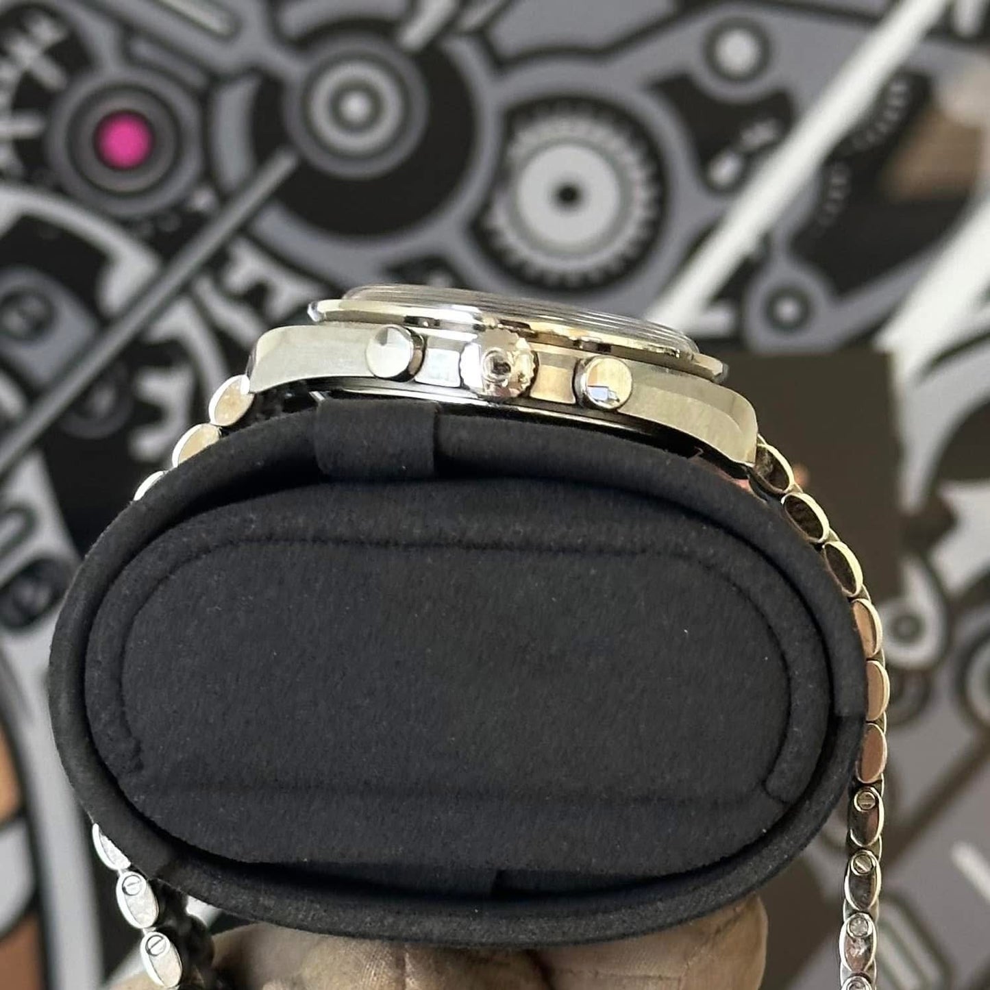 Omega Moonwatch Speedmaster Sapphire 310.30.42.50.01.002
