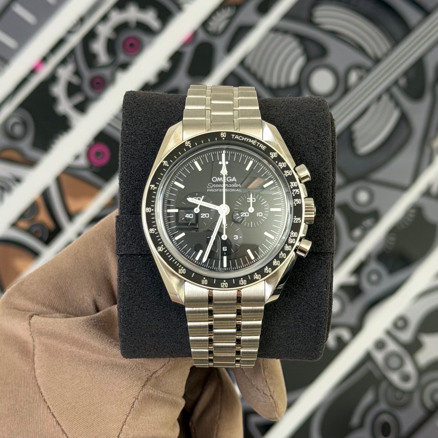 Omega Moonwatch Speedmaster Sapphire 310.30.42.50.01.002