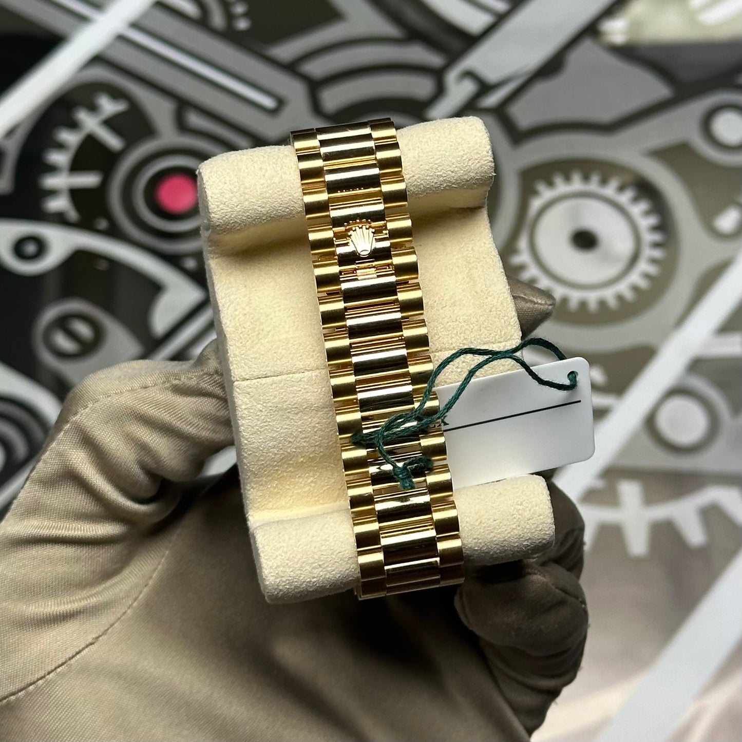 Rolex Day Date 40 Yellow Gold Black Diamond Dial 228238