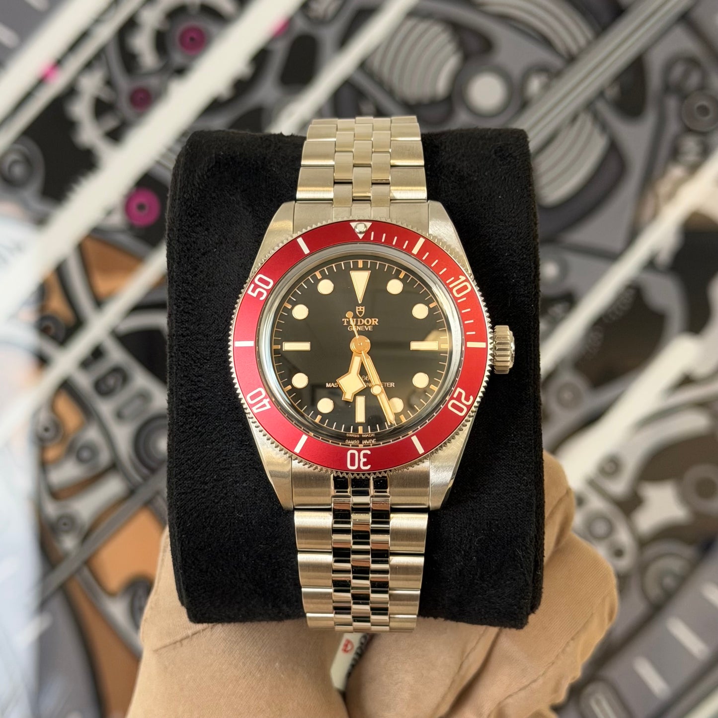 NEW Tudor Black Bay Red METAS 7941A1A0RU 2025