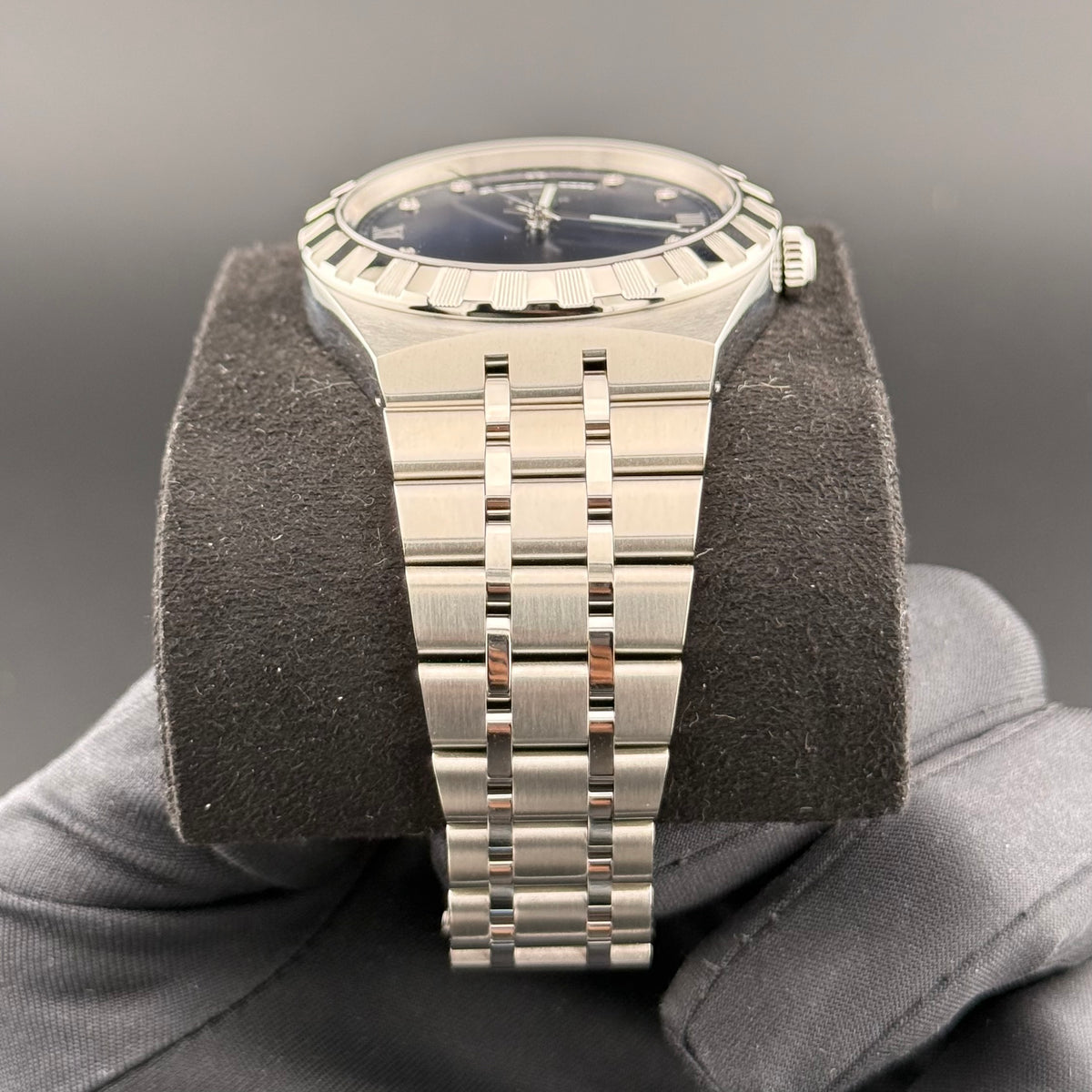 NEW Tudor Royal Blue 28600