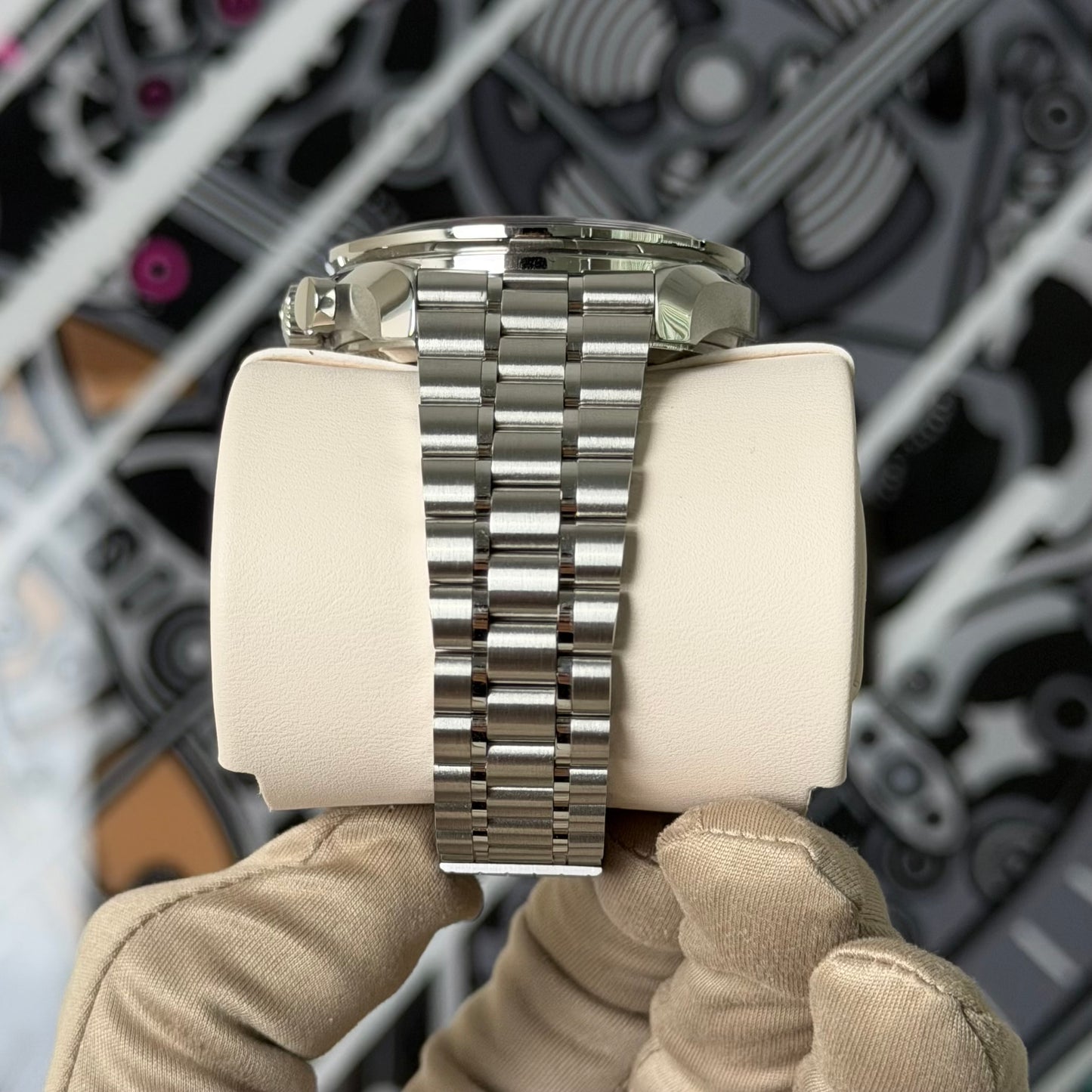 Omega Speedmaster Moonphase Meteorite 304.30.43.52.01.001