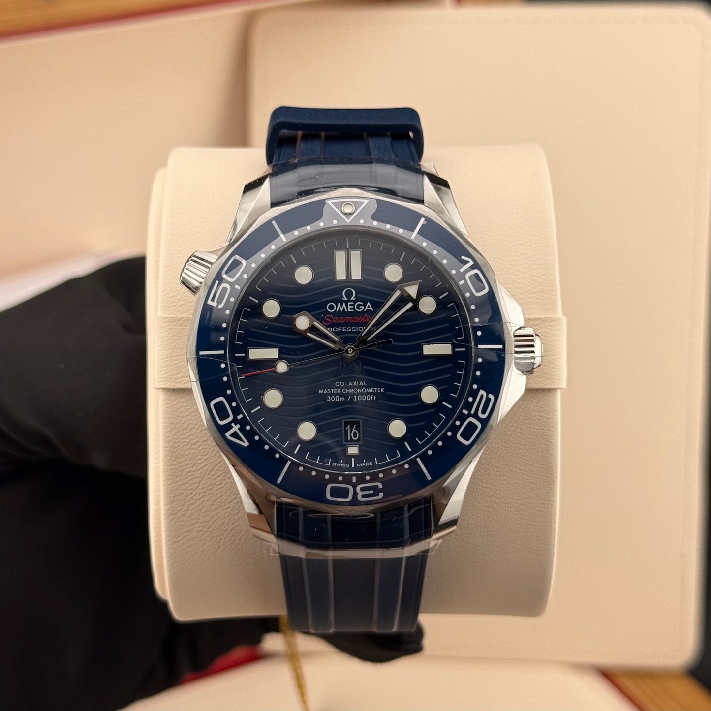 NEW Omega Seamaster Diver 300m Blue Rubber 210.32.42.20.03.001