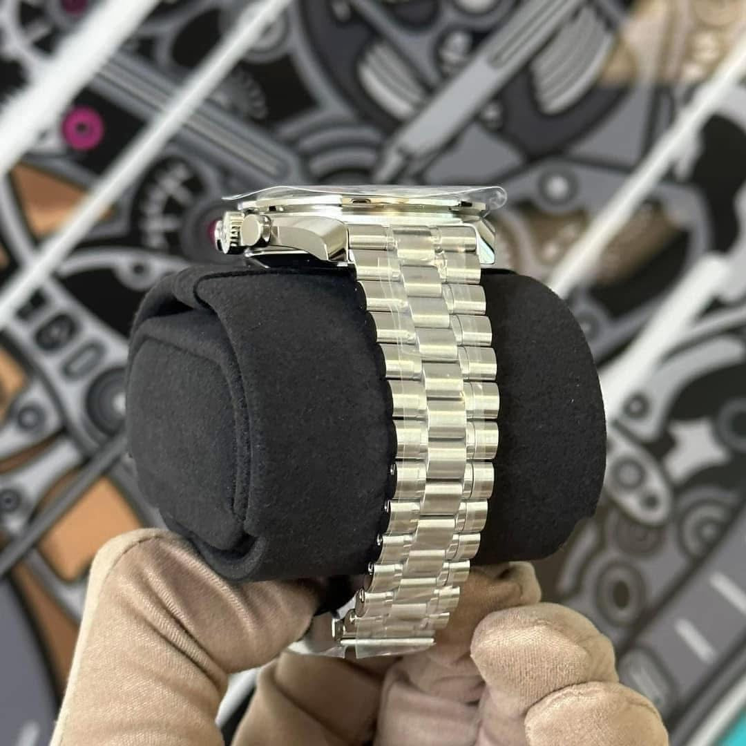 NEW Omega Moonwatch Hesalite 310.30.42.50.01.001