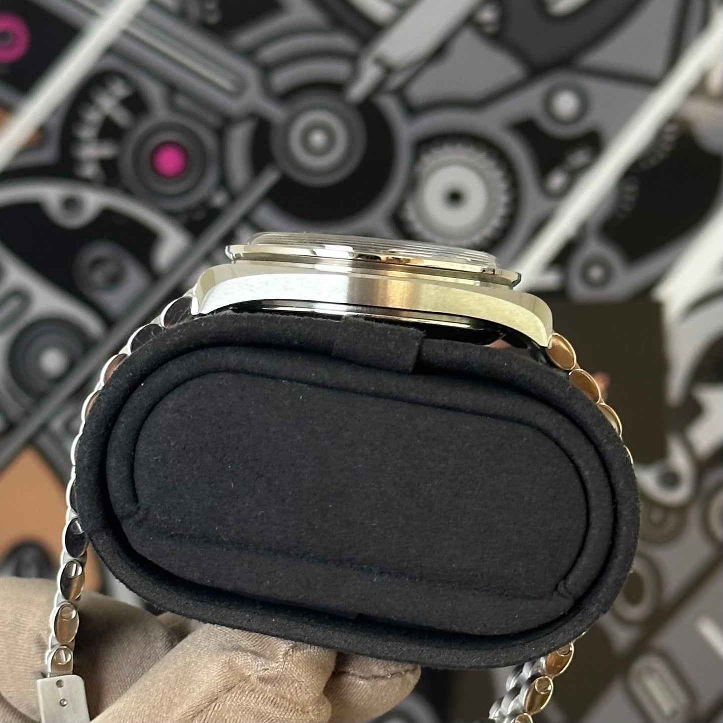 Omega Moonwatch Speedmaster Sapphire 310.30.42.50.01.002
