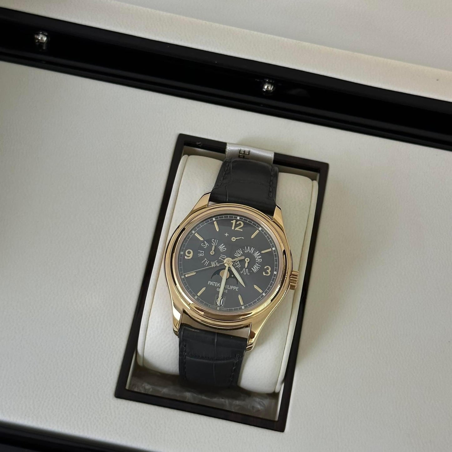 Patek Annual Calendar 5146J-010