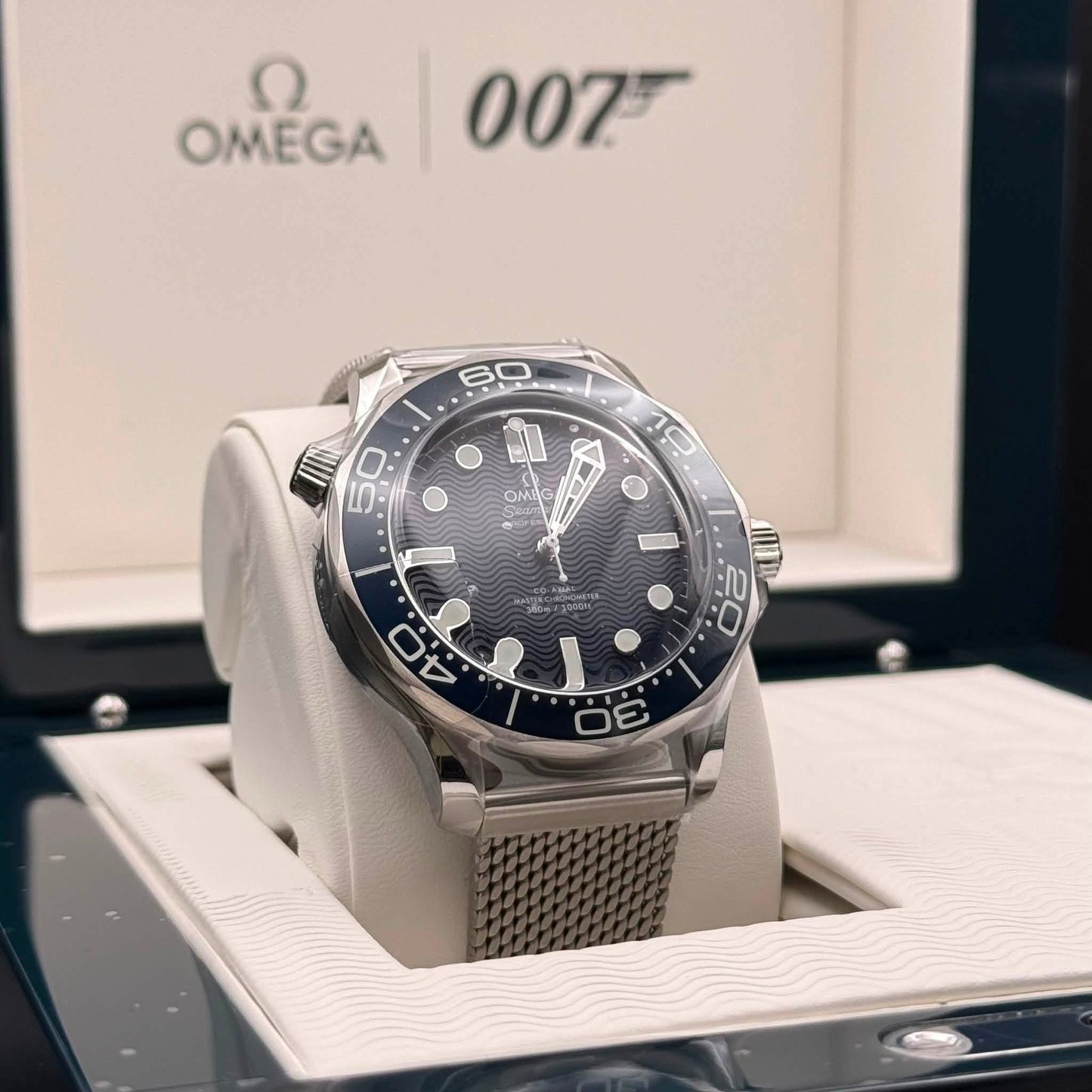 NEW Omega Seamaster Diver 007 James Bond 60th Anniversary Edition 210.30.42.20.03.002