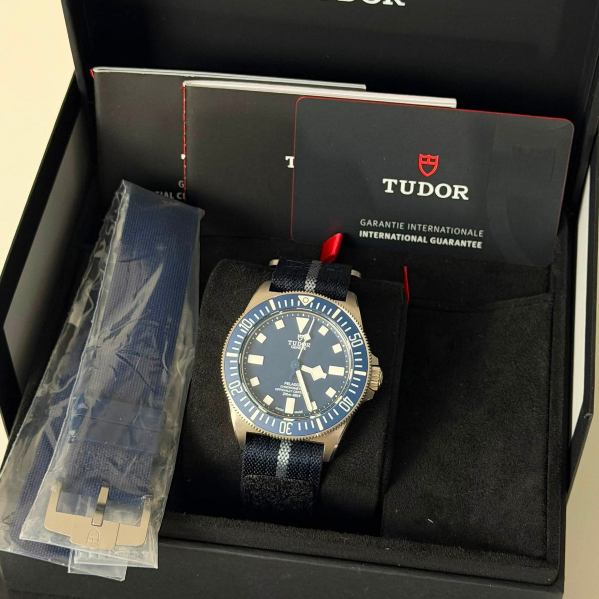 NEW Tudor Blue FXD 25707B/26