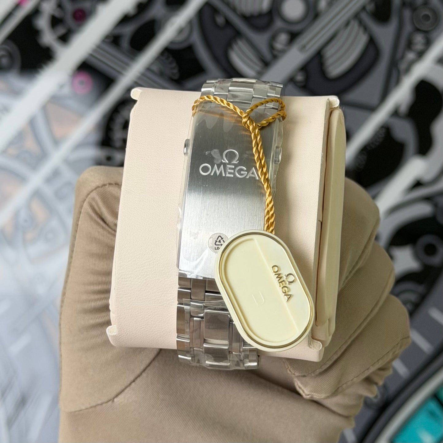 NEW Omega Seamaster Green Dial Seaweed 210.30.42.20.10.001