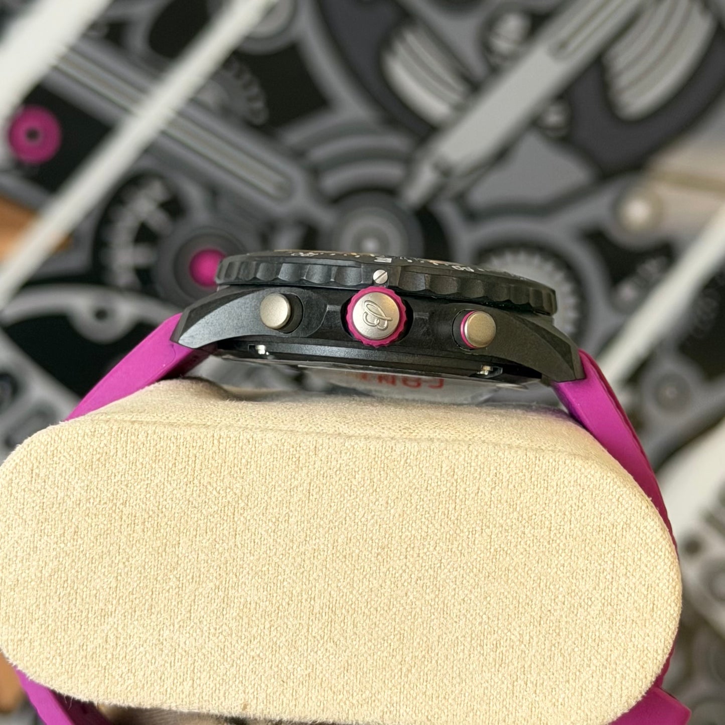 NEW Breitling Endurance Pro 38 Purple X83310
