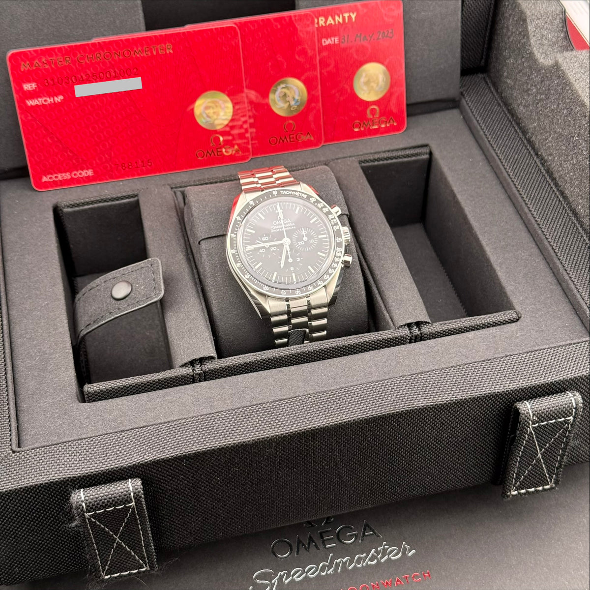 Omega Speedmaster Professional Moonwatch Sapphire 310.30.42.50.01.002