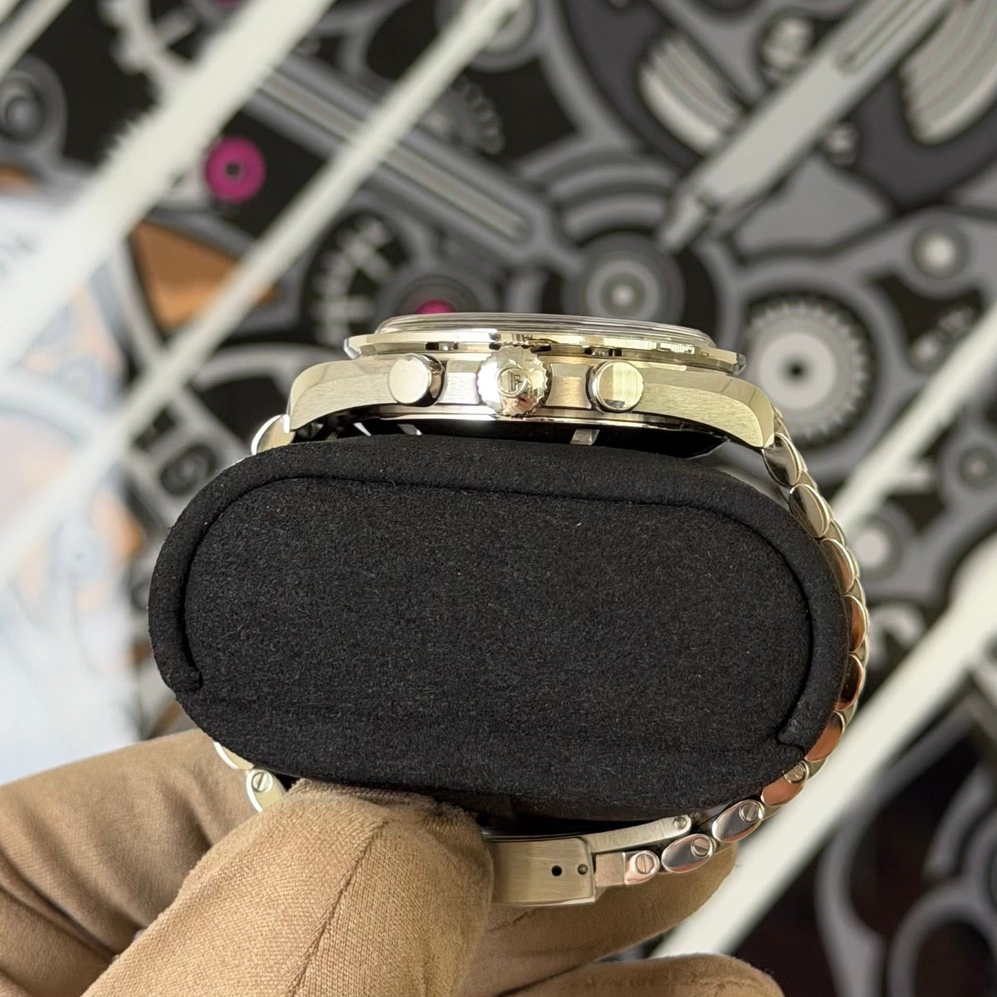Omega Moonwatch Speedmaster Sapphire 310.30.42.50.01.002