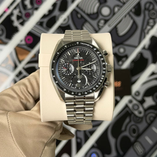 Omega Speedmaster Moonphase Meteorite 304.30.43.52.01.001