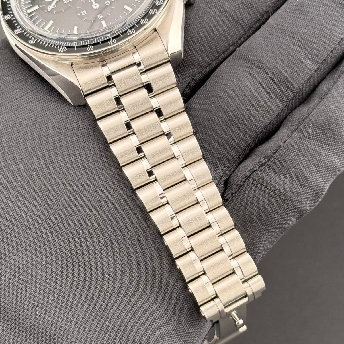 Omega Speedmaster Professional Moonwatch Sapphire 310.30.42.50.01.002