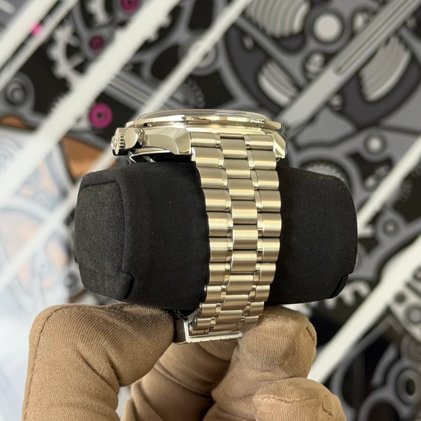 Omega Moonwatch Speedmaster Sapphire 310.30.42.50.01.002