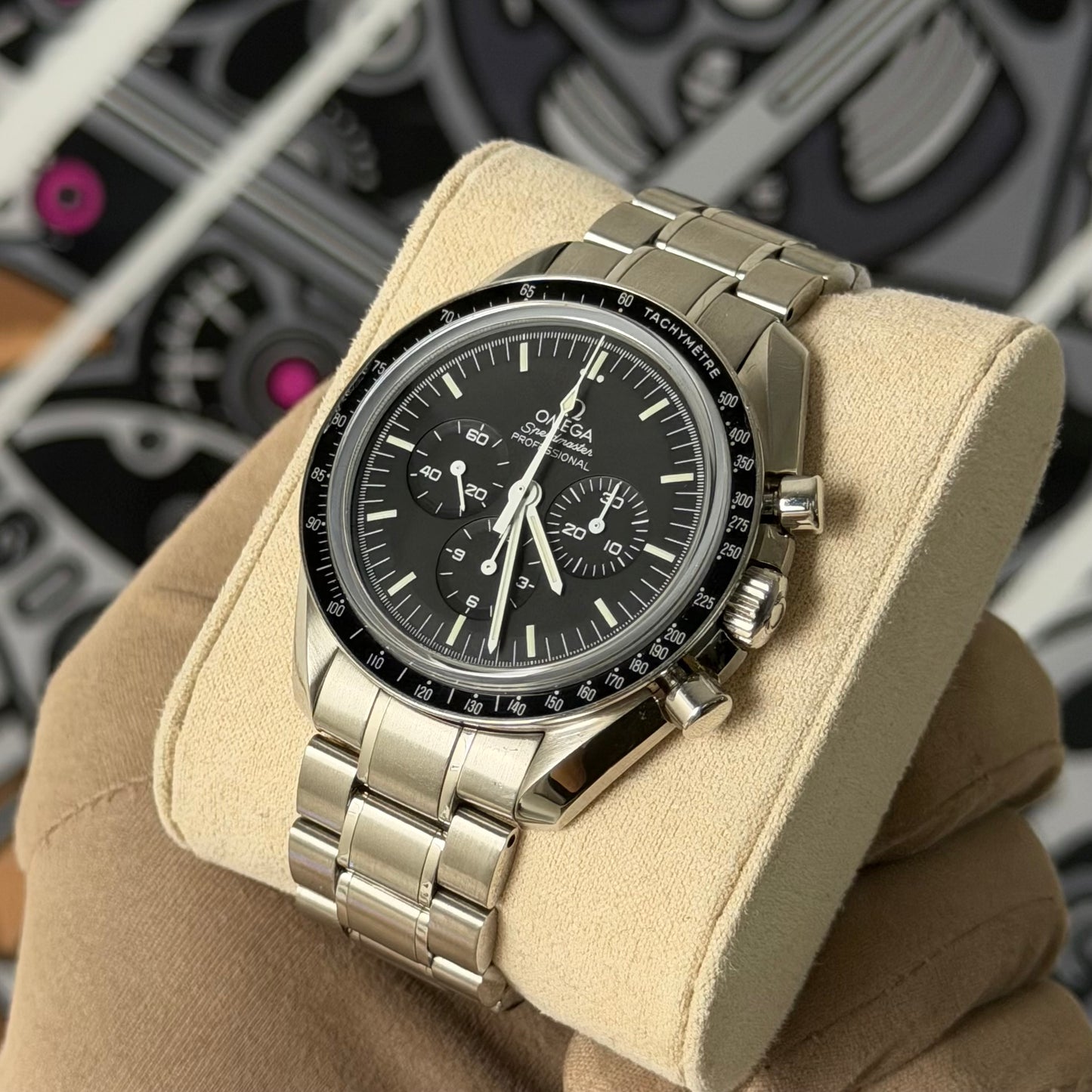 Omega Speedmaster Sapphire 311.30.42.30.01.006