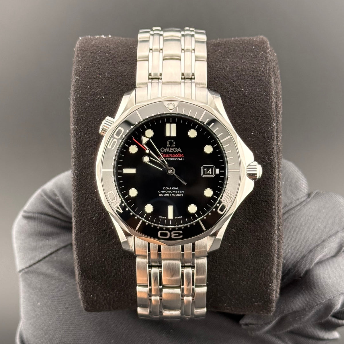 Omega Seamaster Diver 300m Black “No Wave”
Ref. 212.30.41.20.01.003