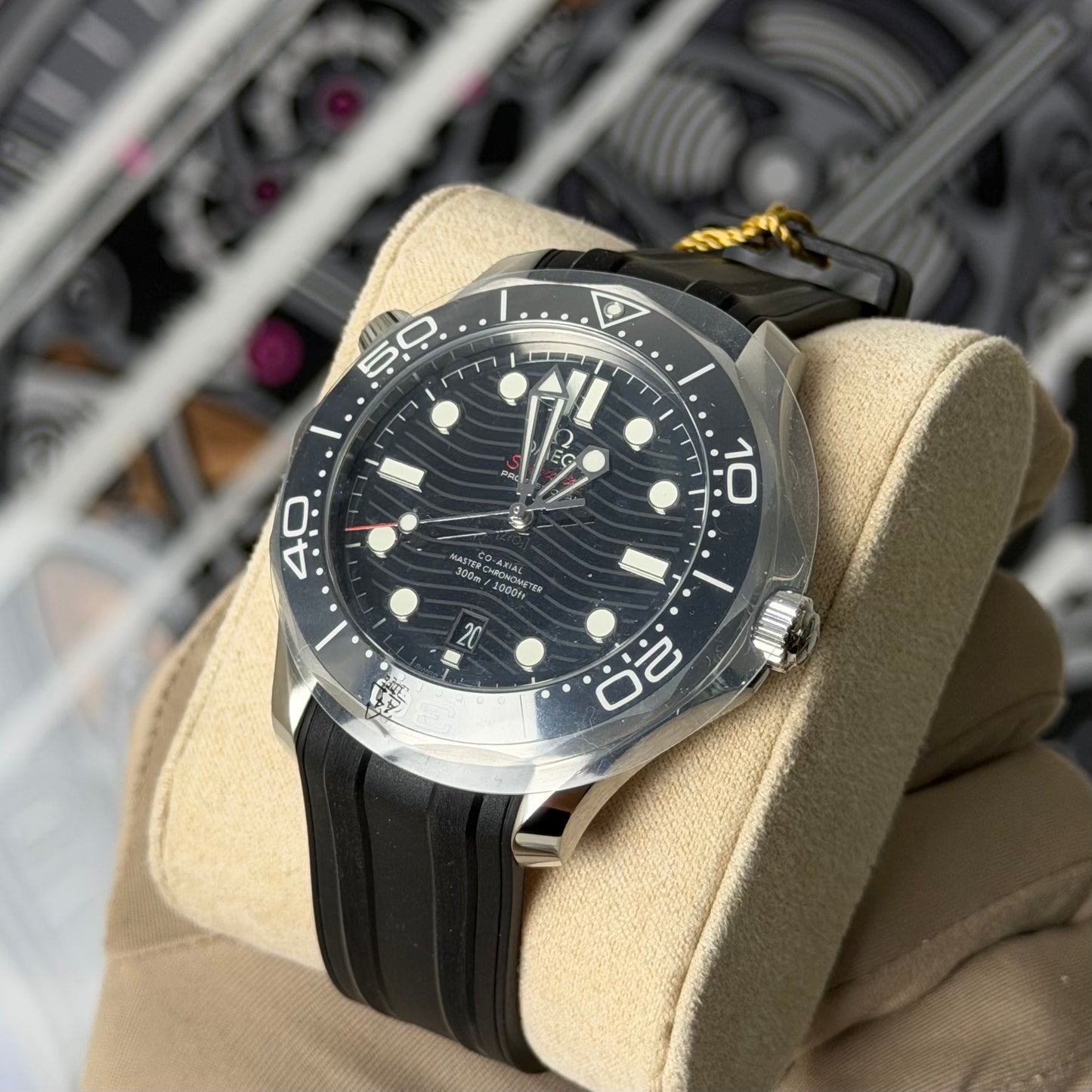 NEW Omega Seamaster 300 White Dial 210.32.42.01.001