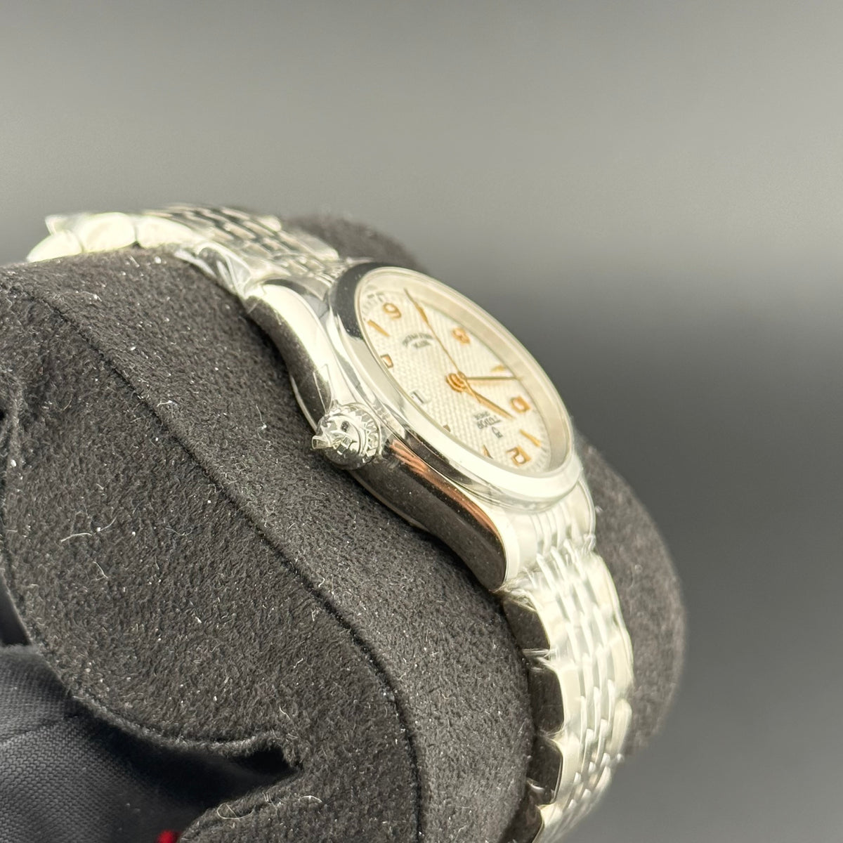 NEW Tudor 1926 28mm 91350