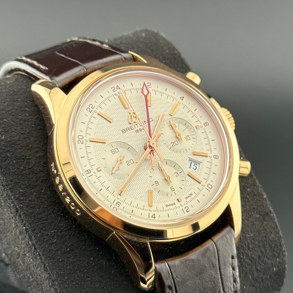Breitling Transocean Chronograph GMT 18k Rose Gold RB0451