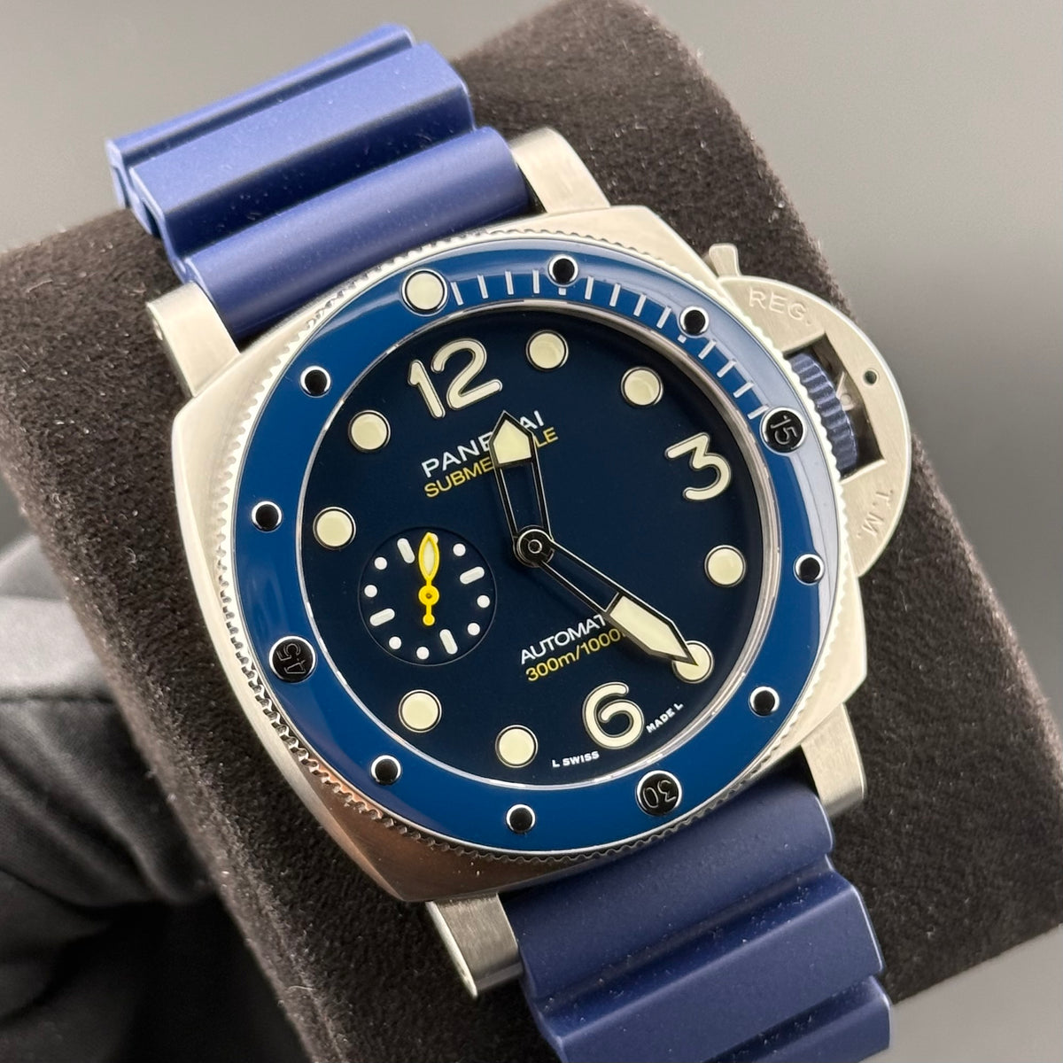 NEW Panerai Submersible Mike Horn  PAM01676