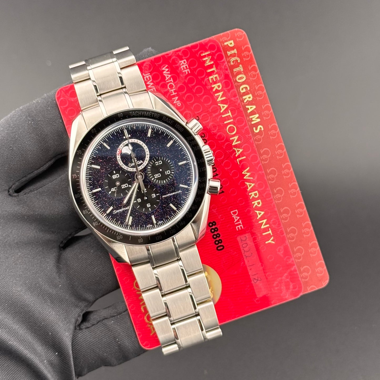 Omega Speedmaster Moonphase 311.30.44.32.01.001