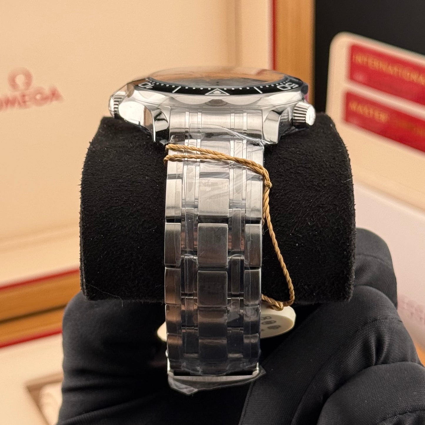 NEW Omega Seamaster Diver 300m White 210.30.42.20.04.001
