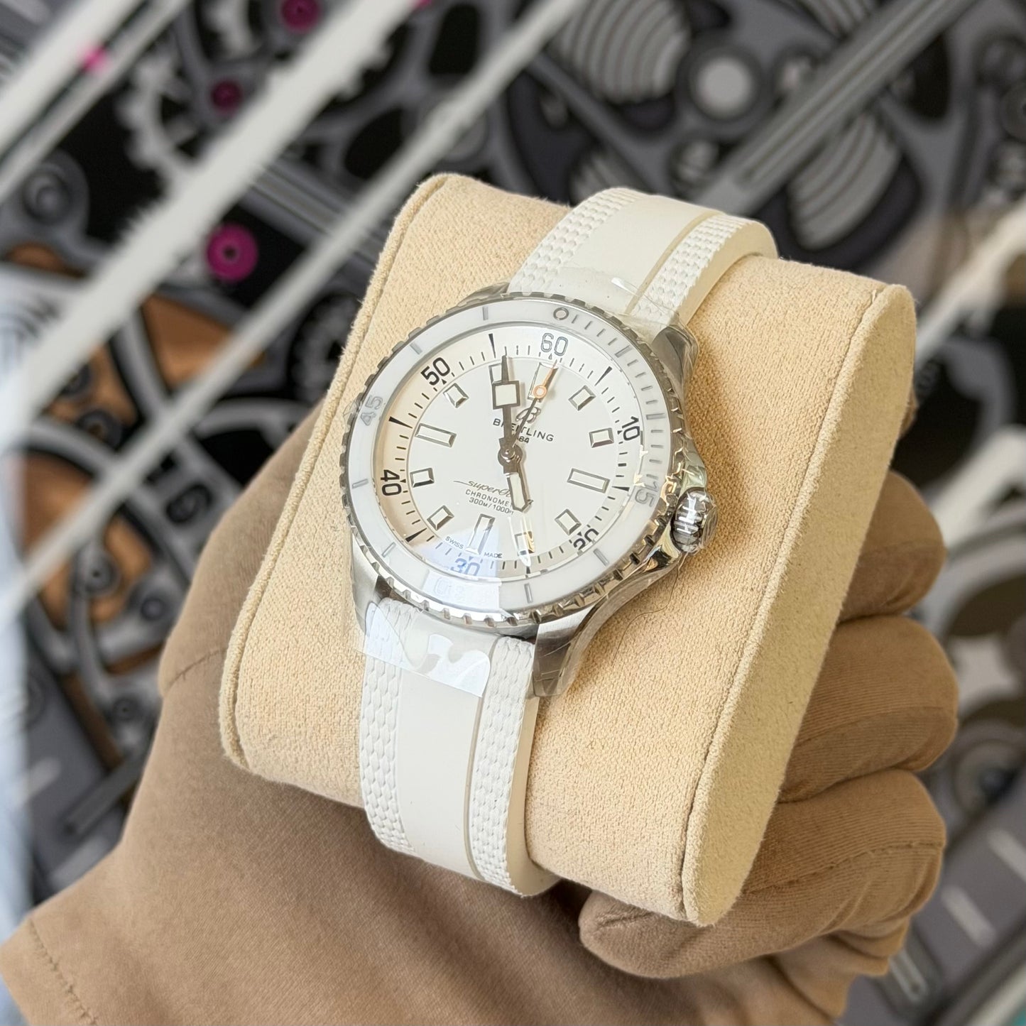 NEW Breitling SuperOcean Automatic 36 A17377