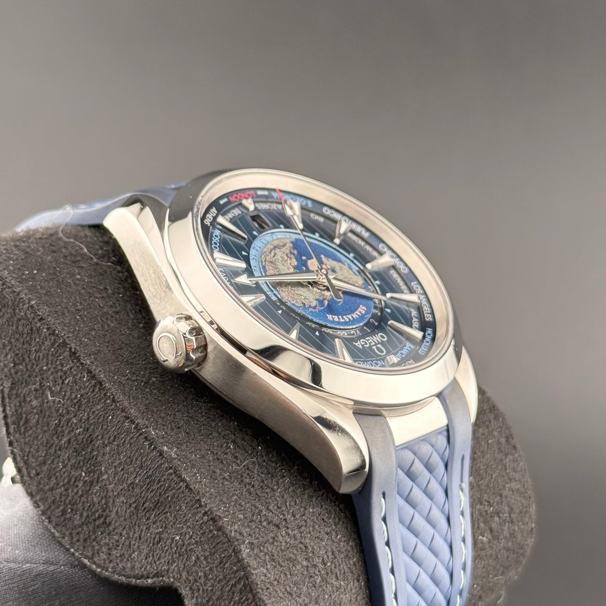 Omega Seamaster Aqua Terra Worldtimer 220.12.43.22.03.001