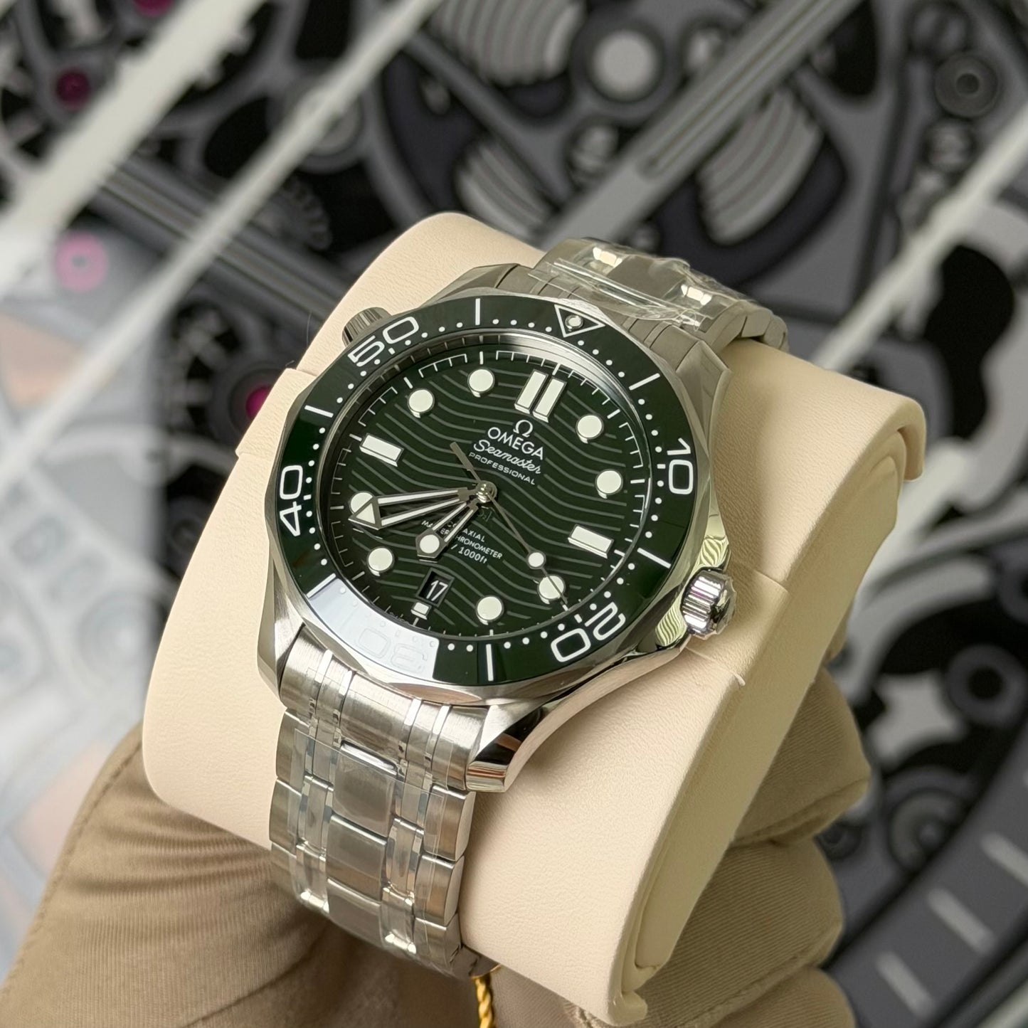 NEW Omega Seamaster Green Dial Seaweed 210.30.42.20.10.001