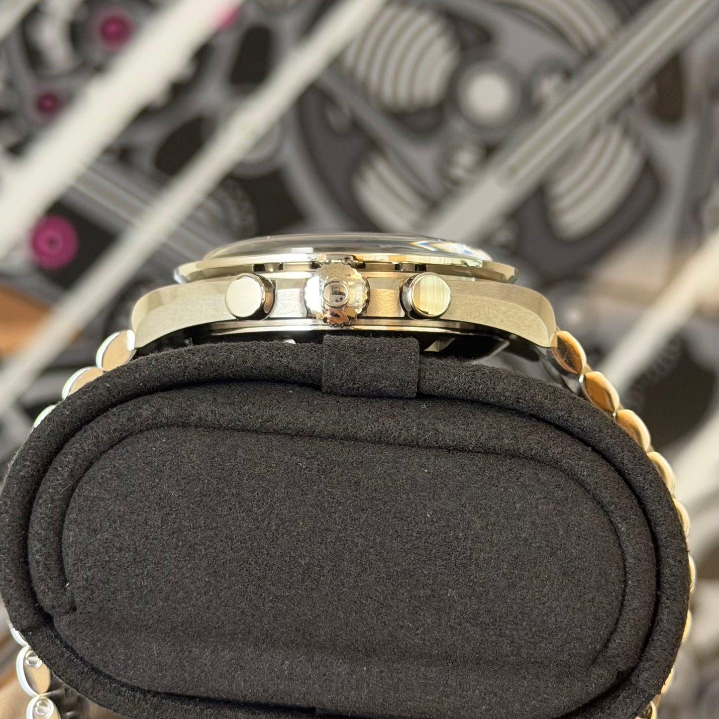 Omega Speedmaster Moonwatch Hesalite 310.30.42.50.01.001