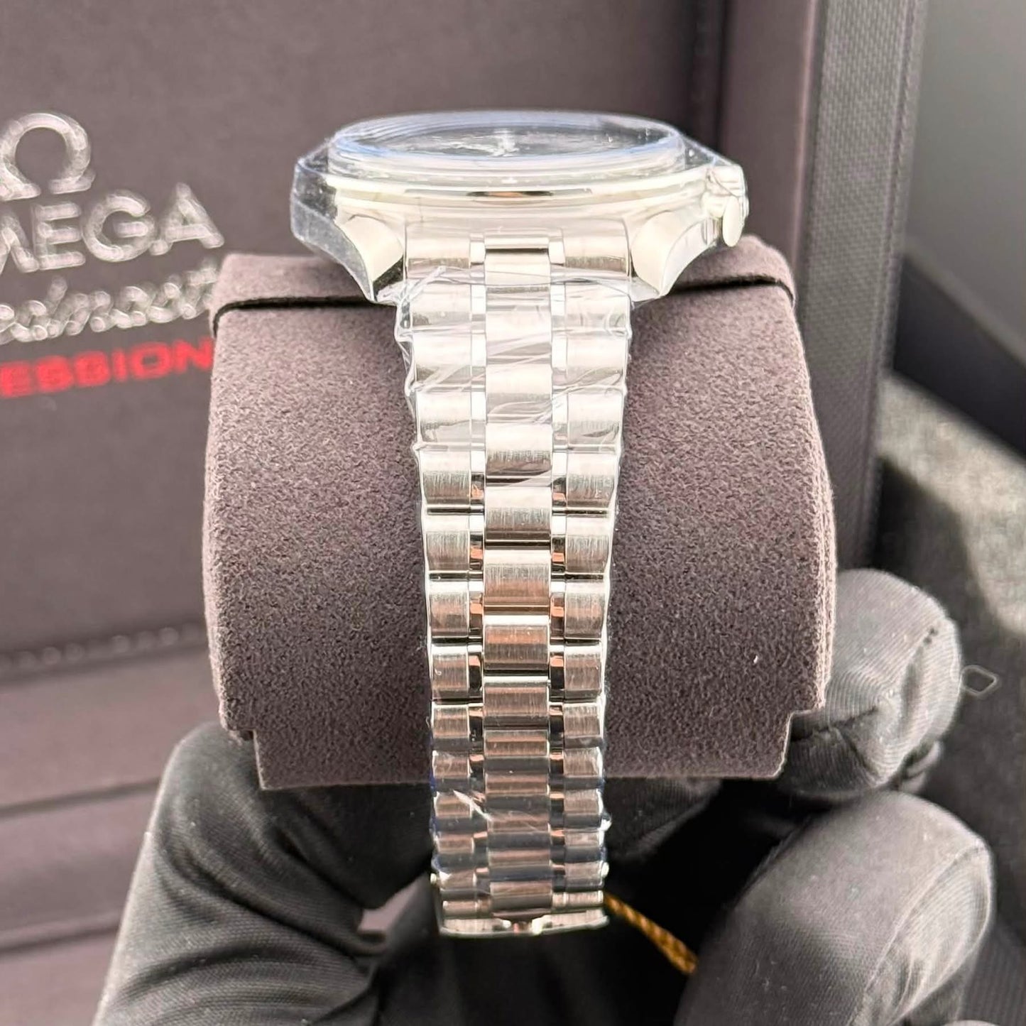 NEW Omega Speedmaster Professional Moonwatch Sapphire 310.30.42.50.01.002