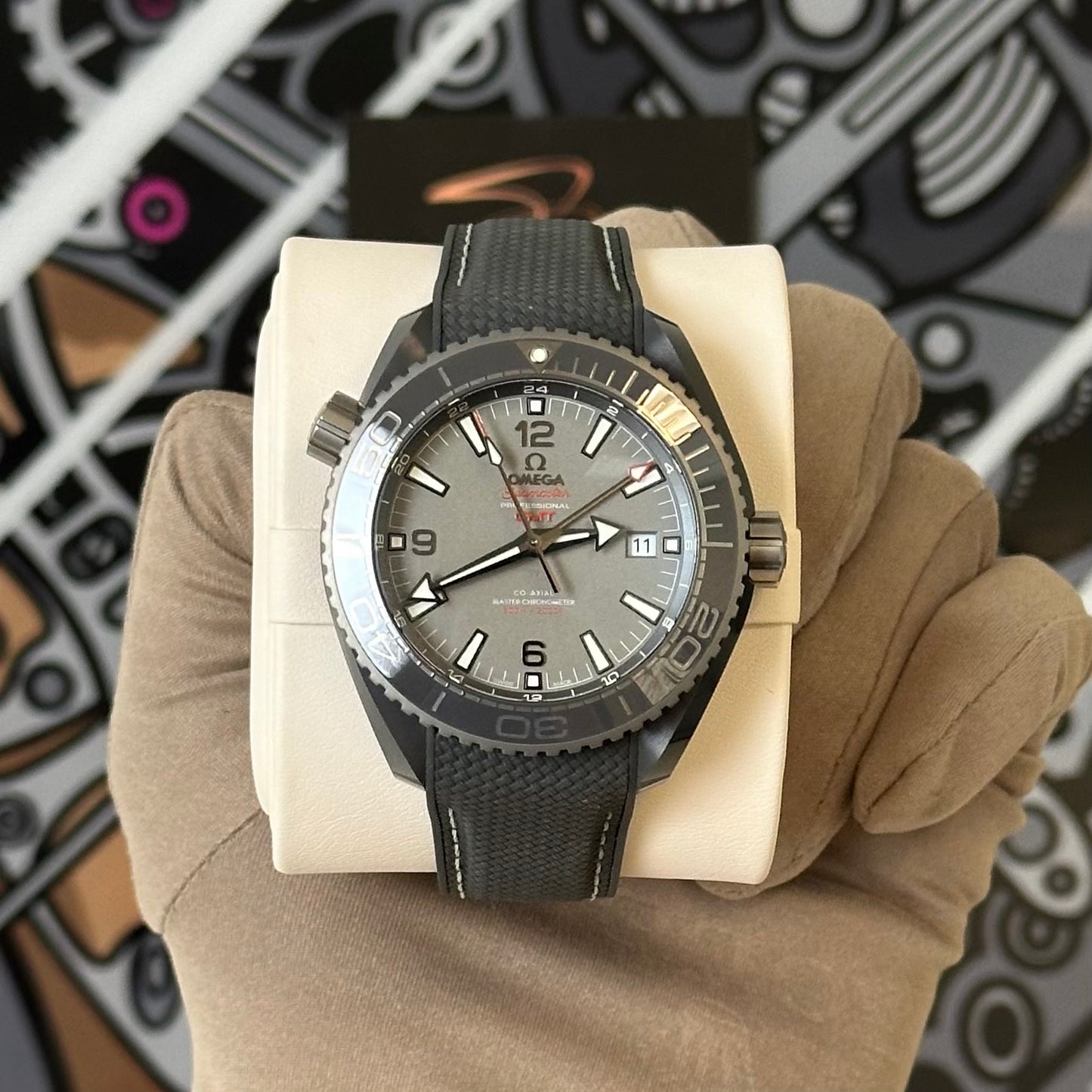 Omega Seamaster Planet Ocean Dark Grey 215.92.46.22.99.002