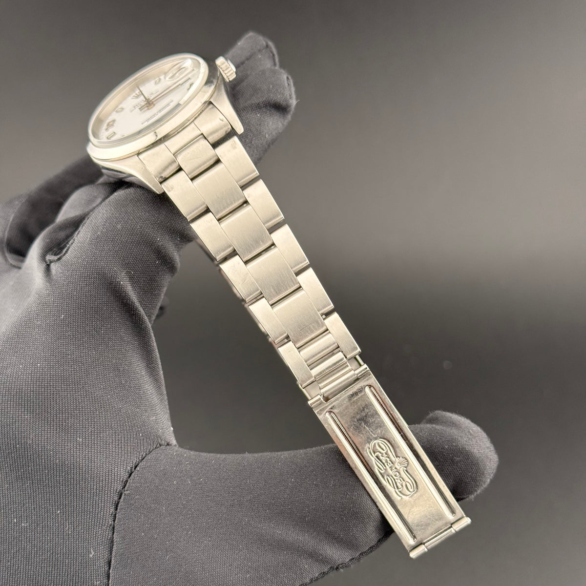 Rolex Oyster Perpetual Date 15200
